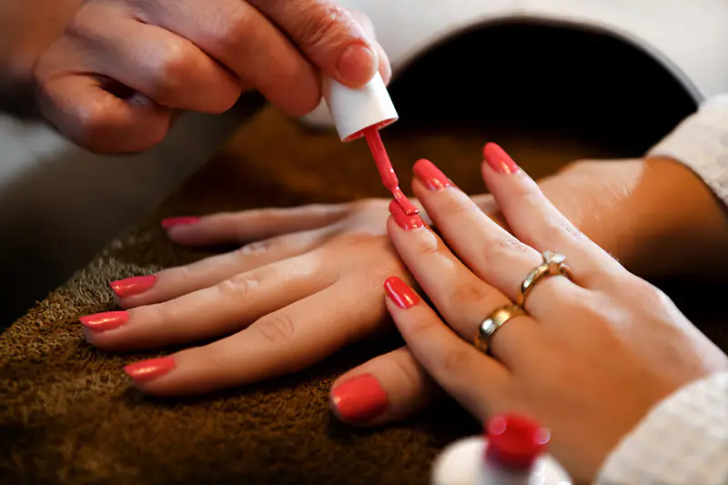 19 07 16 13 59 49 5d2dd855d4e67 centrum urody hotel łomnica manicure pedicure